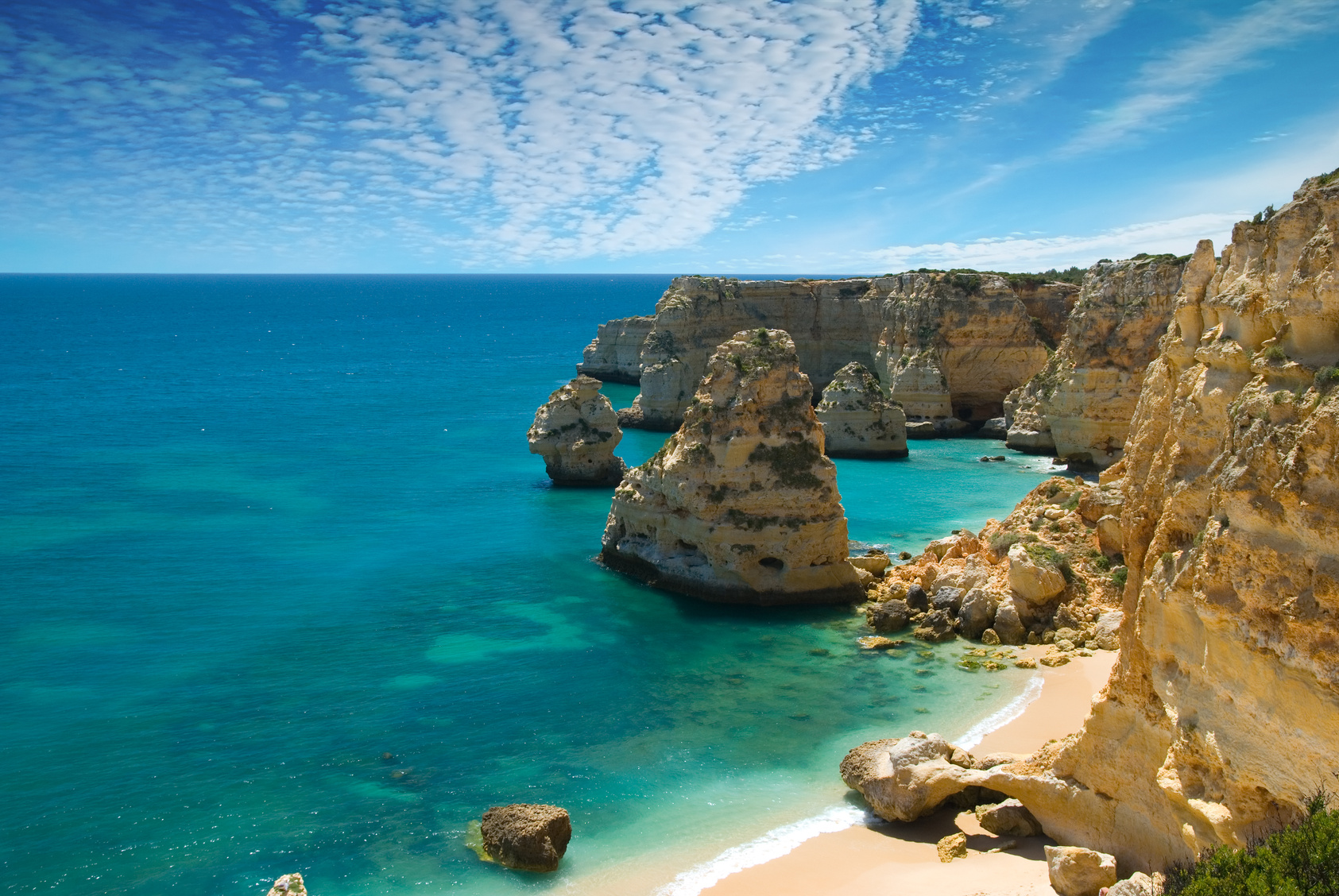 Quiet cove at Praia da Marinha, Algarve, Portugal